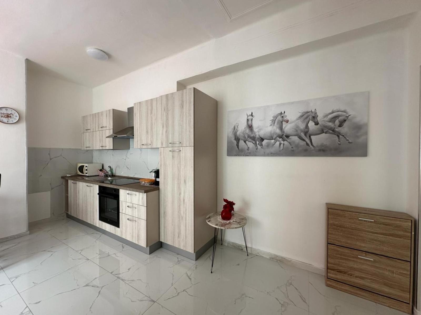 Wh - Dolce Vita - Bilocale - 5 Minuti Dal Centro - Parcheggio Gratuito - Wifi Sanremo Exterior foto